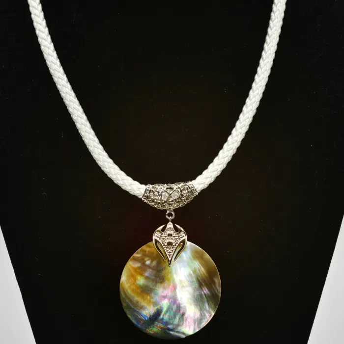 Weiss-Silber Muschel-Collier 2